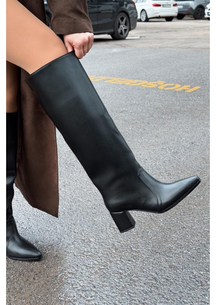 Solvren Kadın Topuklu Xl Çizme Siyah Mat Deri