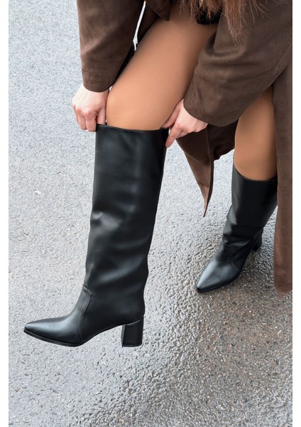 Solvren Kadın Topuklu Xl Çizme Siyah Mat Deri modelleri