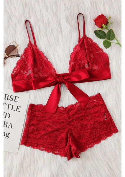 Kadın Kırmızı Dantelli & Kurdelalı Sütyen Külot Takımı