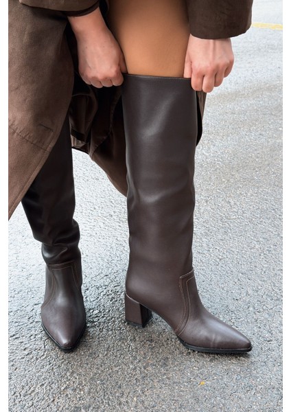 Solvren Kadın Topuklu Xl Çizme Acıkahve Mat Deri