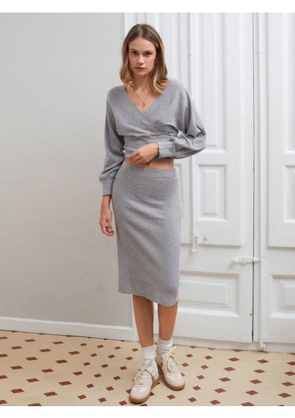 Kruvaze Şardonlu Etekli Takım Gri fiyatları