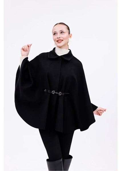 Kadın Siyah Tokalı Kemerli Panço