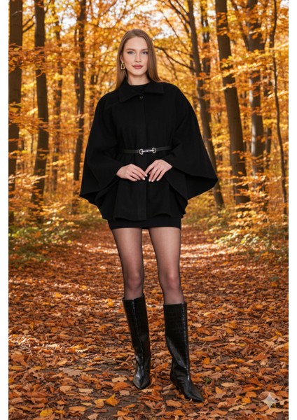 Kadın Siyah Kemerli Kaşe Panço – Milan’o 2025 Yeni Sezon Şıklığı