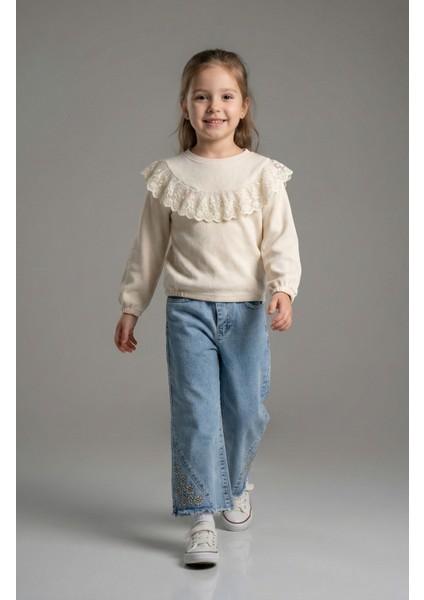 Kız Çocuk Dantel Detaylı Sweat Çiçek Nakışlı Kot Pantolon Takımı