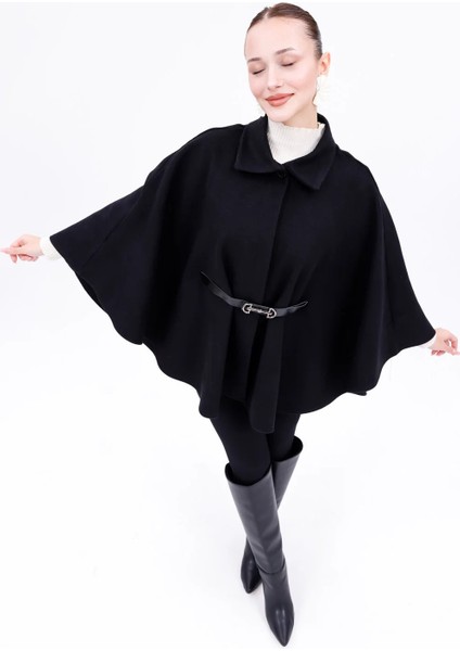 Prilika Siyah Kaşe Panço – Yeni Sezonun En Şık Kemerli Tasarımı