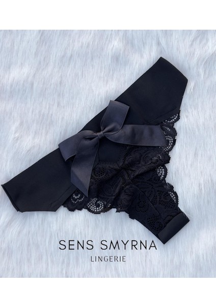 Arkası Fiyonk ve Dekolte Detaylı Külot