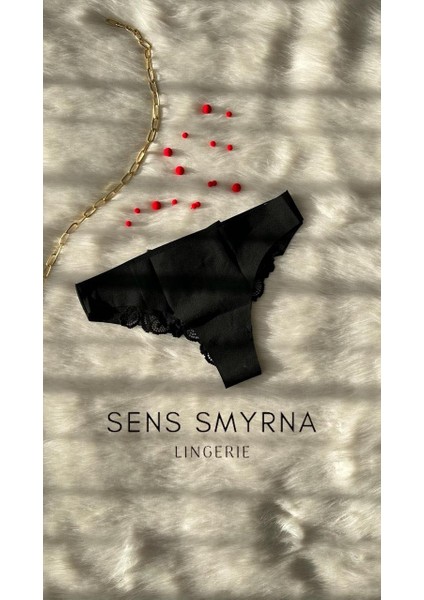 Arkası Fiyonk ve Dekolte Detaylı Külot fırsatları