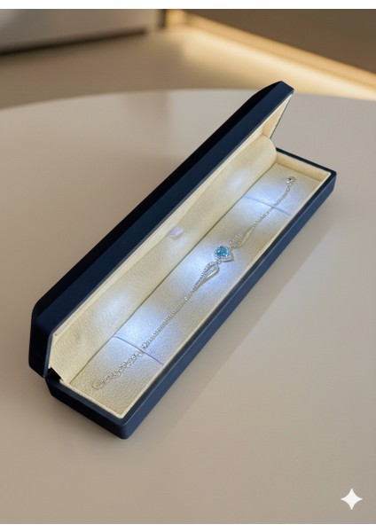 (Premium Işıklı Kutulu) 925 Ayar Gümüş Mavi Taşlı Pırlanta Kalp Model Kadın Bileklik