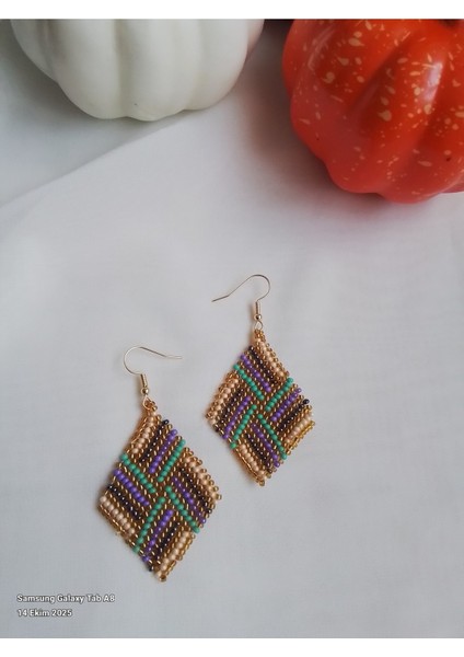 Kum Boncuklu El Yapımı Küpe modelleri