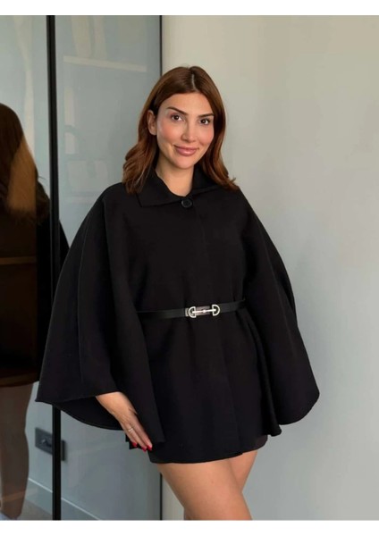 Prilika Siyah Kadın Yakalı Orta Boy Kemerli Kaşe Panço – 2025 Şık Yeni Sezon