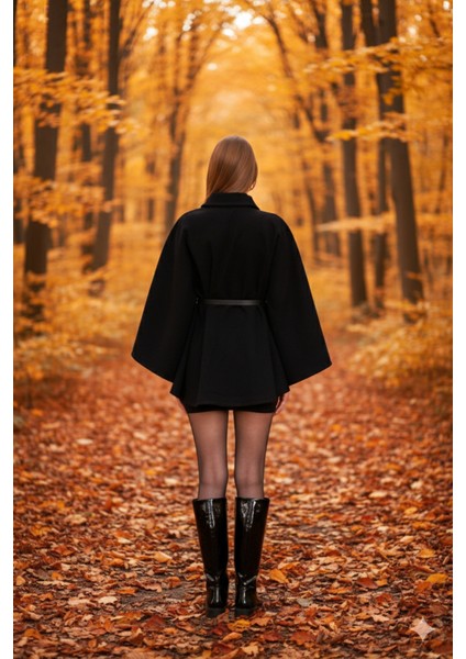 Siyah Prilika Kadın Kaşe Panço – Yeni Sezon 2025 Kemerli Model fırsatları