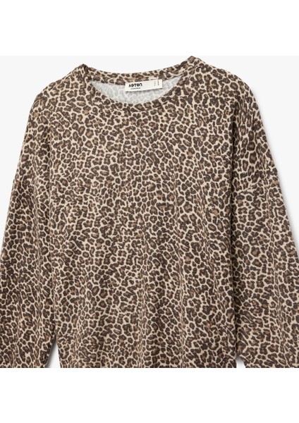 Leopar Desenli Uzun Kollu Bisiklet Yaka Viskon Karışımlı Pijama Üstü modelleri