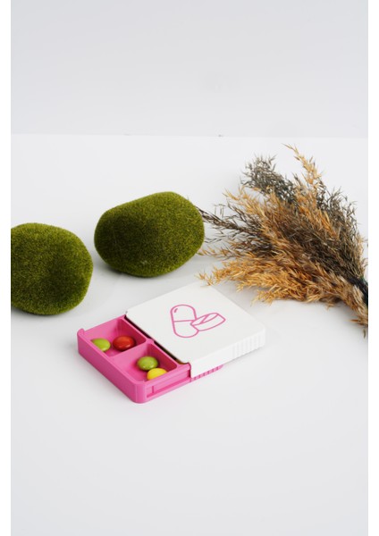 Çanta Boy 4 Bölmeli Hap Kutusu | Kompakt ve Şık Hap Saklama Kabı Pembe modelleri