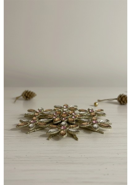 Kristal Taş Detaylı Altın Kar Tanesi Yılbaşı Ağaç Süsü modelleri