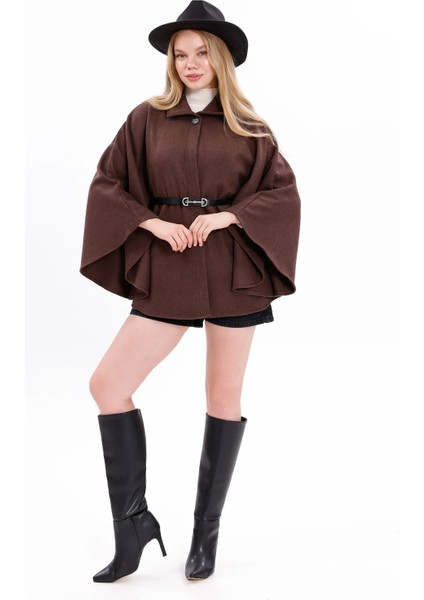 Prilika Kadın Kahverengi Kemerli Kaşe Pelerin Panço – 2025 Yeni Sezon Şıklığı