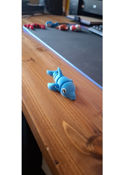 3D Baskı Eklemli Yunus – Hareketli Masaüstü Oyuncak ve Dekoratif Figür (10 Cm) modelleri