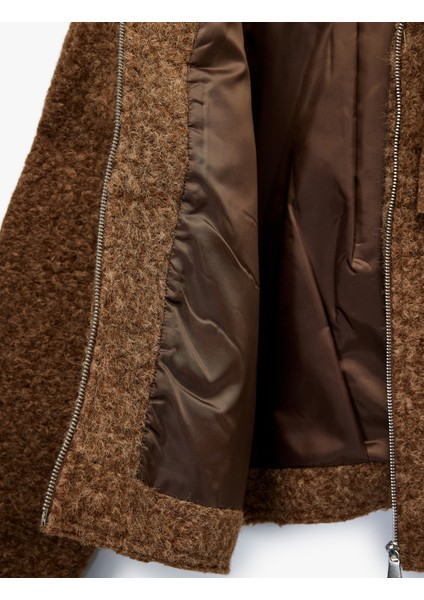 Fermuarlı Cepli Uzun Kollu Kısa Peluş Ceket fırsatları