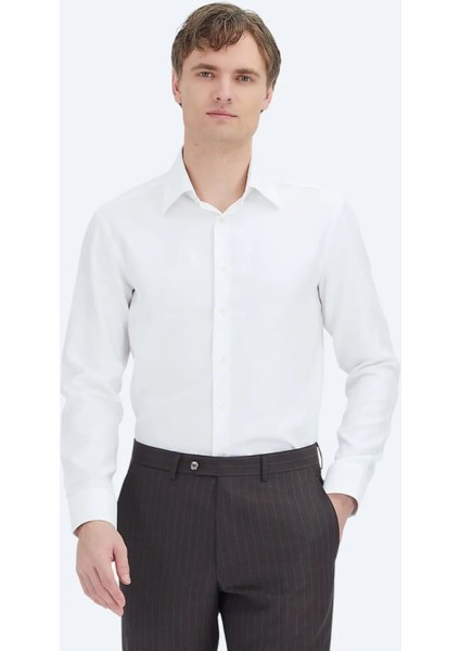 Beyaz Desenli Regular Fit Dokuma Klasik %100 Pamuk Gömlek