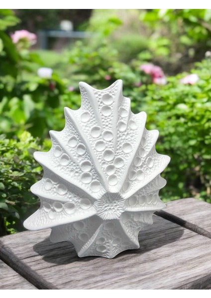 Beyaz Mercan Form Dekoratif Vazo – 24 cm fiyatları