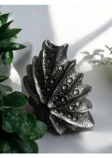 Siyah Mercan Form Dekoratif Vazo – 24 cm | Dokulu Yüzeyli Modern El Yapımı Tasarım fiyatları