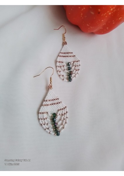 Kum Boncuklu El Yapımı Küpe