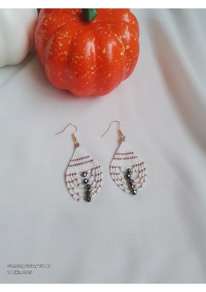 Kum Boncuklu El Yapımı Küpe modelleri