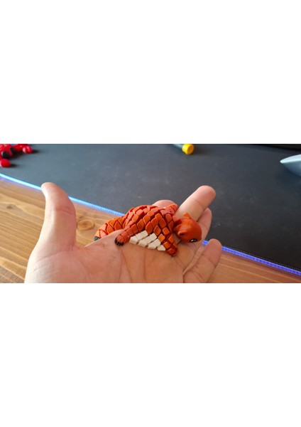 3D Baskı Eklemli Sincap – Hareketli Masaüstü Oyuncak ve Dekoratif Figür (10 Cm)