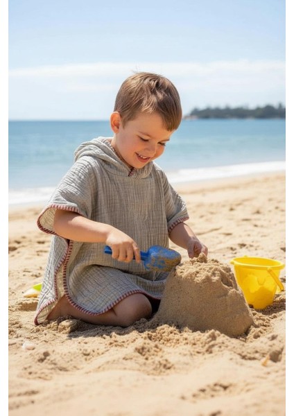 Haki Müslin Çocuk Panço