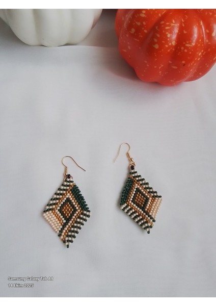 Kum Boncuklu El Yapımı Küpe fiyatları