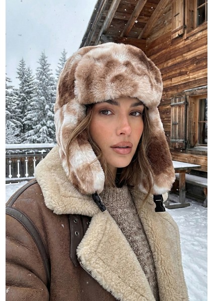 Batik Kahve Suni Kürk Peluş Şapka - Kulaklı Pliot Şapka