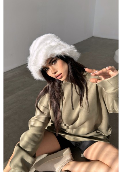 Beyaz Kürk Yuvarlak Kalpak Şapka Peluş Bucket Şapka - Beyaz