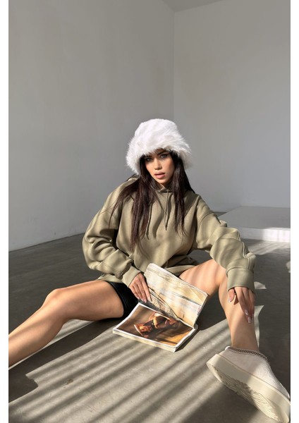 Beyaz Kürk Yuvarlak Kalpak Şapka Peluş Bucket Şapka - Beyaz modelleri