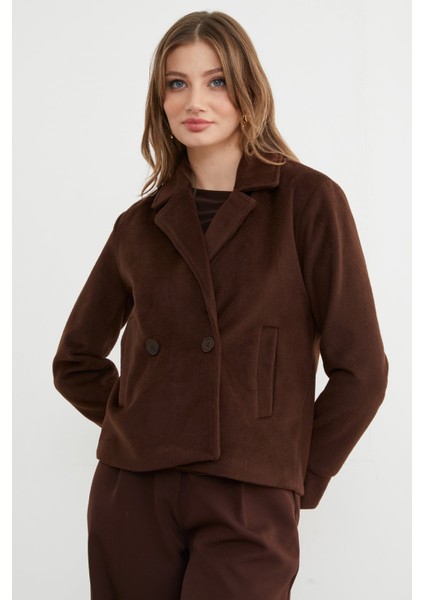 Cepli Kruvaze Yaka Yumuşak Dokulu Kaşe Mont modelleri