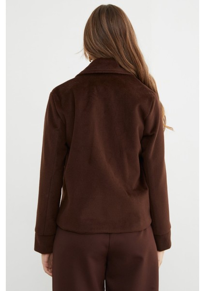 Cepli Kruvaze Yaka Yumuşak Dokulu Kaşe Mont