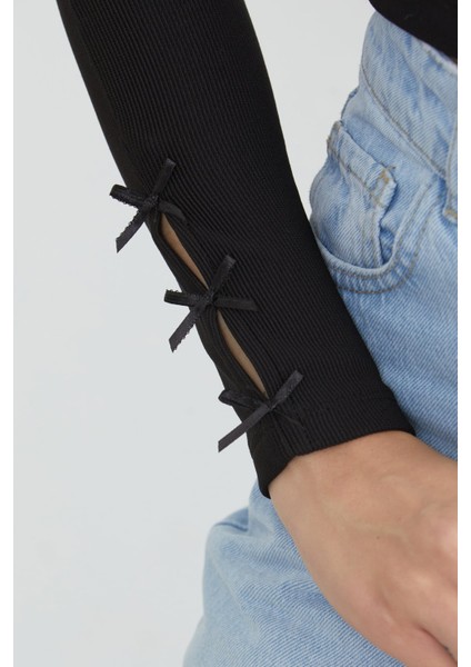 Fitilli Kolları Fiyonk Detaylı Bluz indirimleri