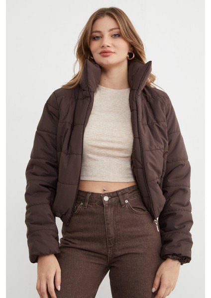 Beli Lastikli Crop Şişme Mont fiyatları