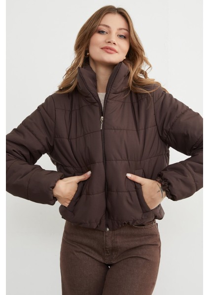 Beli Lastikli Crop Şişme Mont