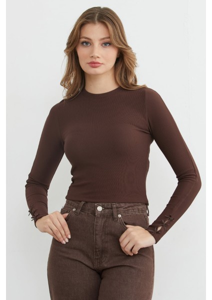 Fitilli Kolları Fiyonk Detaylı Bluz