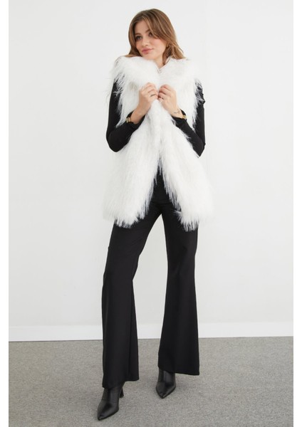 Kemer Detaylı Suni Kürk Yelek indirimleri