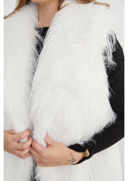 Kemer Detaylı Suni Kürk Yelek