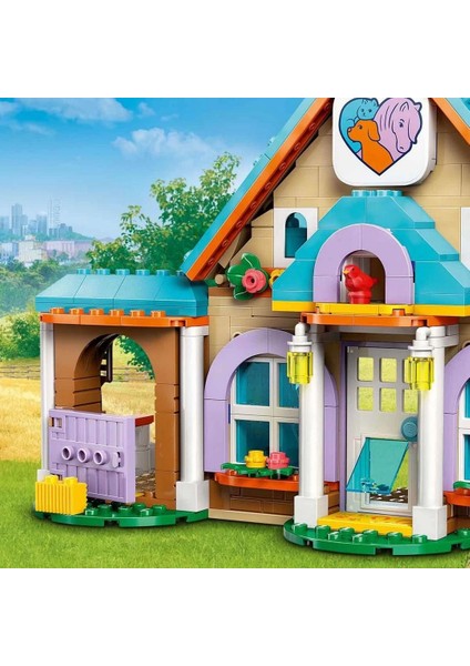 LEGO Friends At ve Evcil Hayvan Veteriner Kliniği 42651 modelleri
