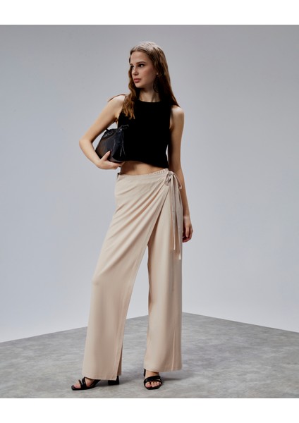 Kadın Lastikli Yüksek Belden Bağlamalı Geniş Paça Pantolon