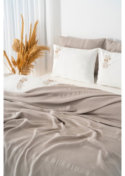 Amara Vizon Nakışlı Çift Kişilik %100 Pamuklu Nevresimli Pike Seti - 7 Parça Çeyiz Seti fırsatları