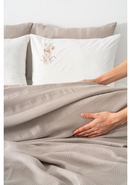 Amara Vizon Nakışlı Çift Kişilik %100 Pamuklu Nevresimli Pike Seti - 7 Parça Çeyiz Seti indirimleri