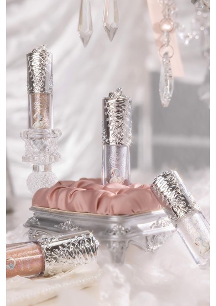 Swan Ballet Liquid Eyeshadow Blossom Işıltılı fiyatları