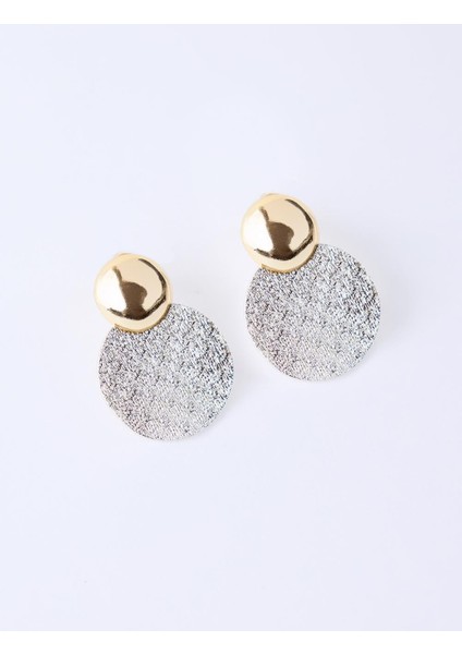 Gümüş Rengi Oval Yüzeyli Parlak Küpe