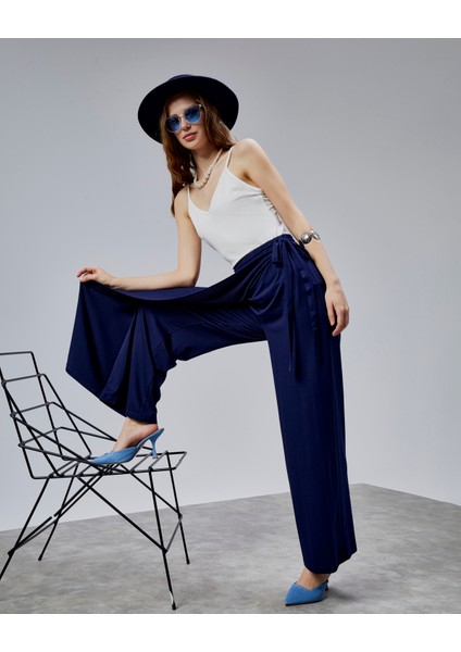 Kadın Lastikli Yüksek Belden Bağlamalı Geniş Paça Pantolon