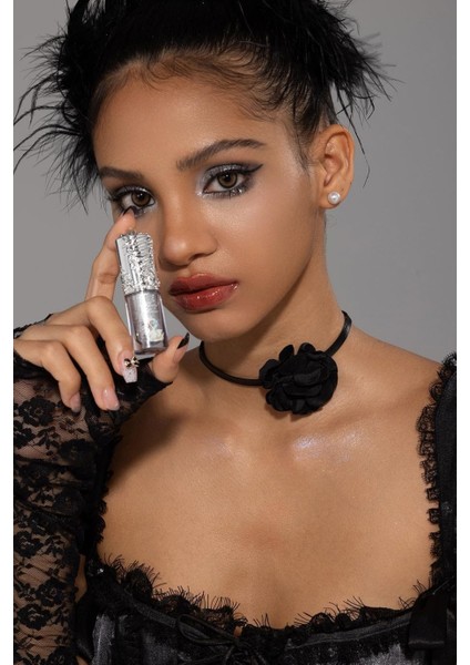 Swan Ballet Liquid Eyeshadow Blossom Işıltılı indirimleri