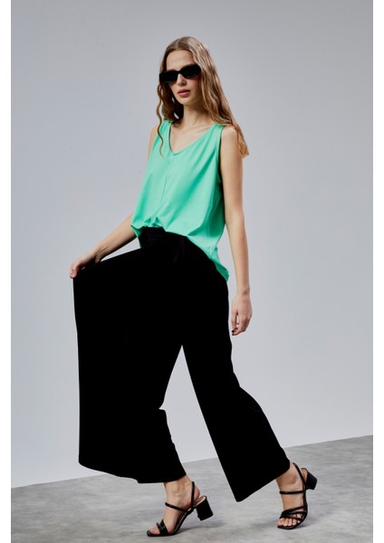 Kadın Lastikli Yüksek Belden Bağlamalı Geniş Paça Pantolon fiyatları