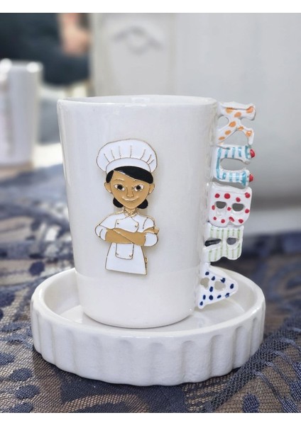 El Yapımı Isimli Aşçı 4 Figürlü Fincan